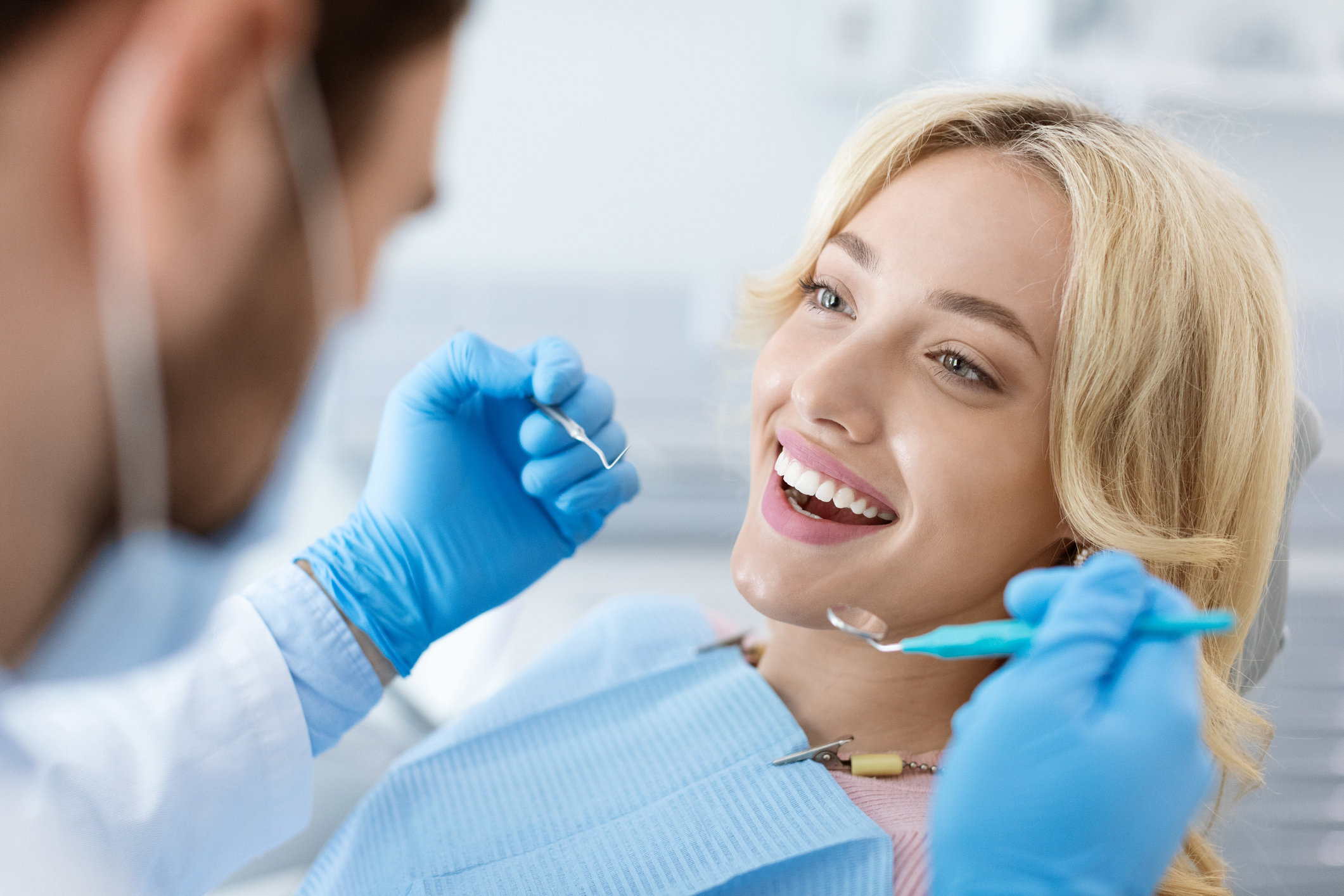 Tratamientos de periodoncia: abordaje de enfermedades de las encías para una salud bucal óptima